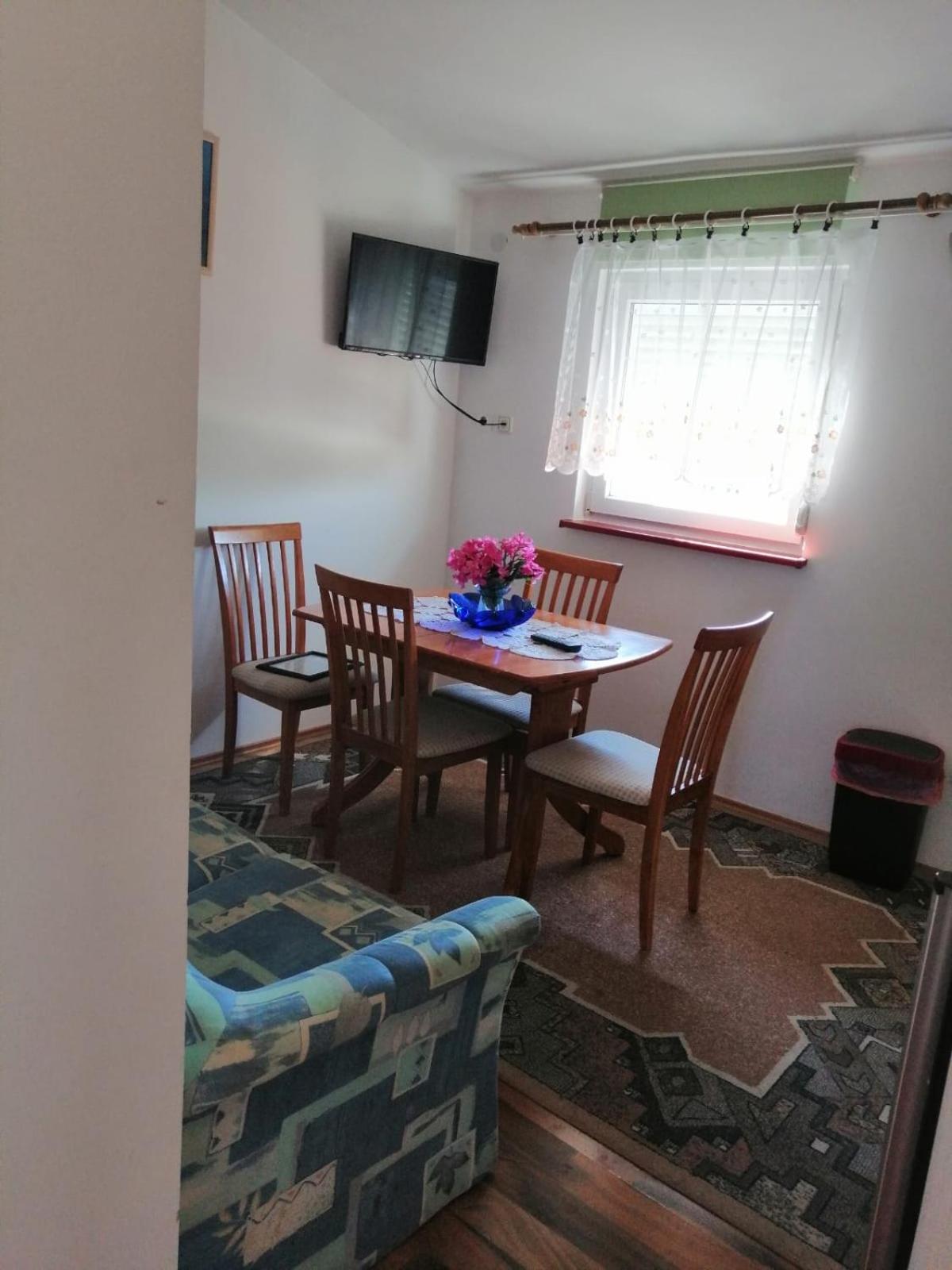 Apartmani Trupeljak Mandre Exteriér fotografie