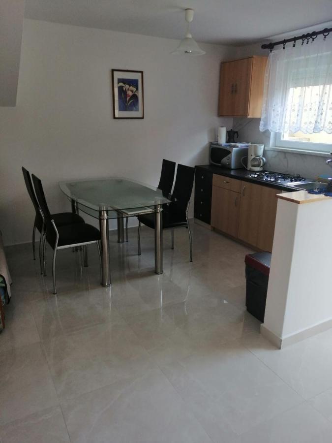 Apartmani Trupeljak Mandre Exteriér fotografie